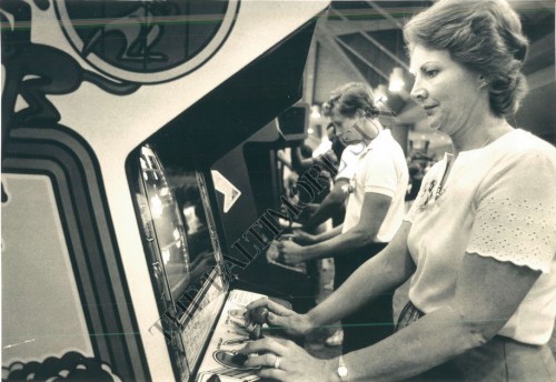 Arcade 82