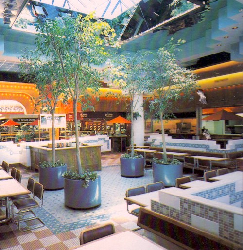 Mall 1985-10