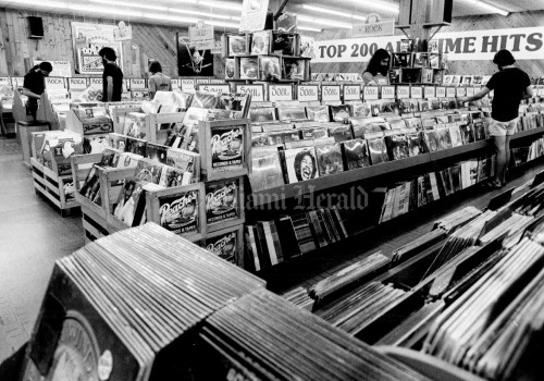 8/22/1979, Bob Eighmie/Miami Herald Staff: Lots of records at Peaches.