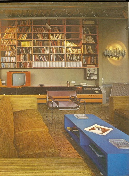 Living Room 70s-3